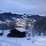Comfortable Close To Slopes شقة *