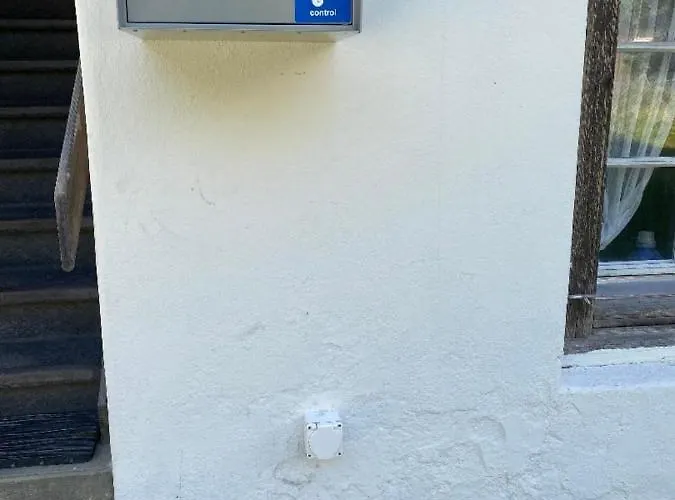 Comfortable Close To Slopes *